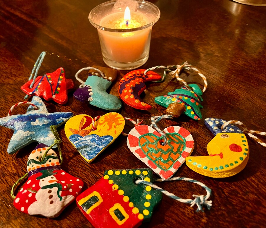 Plakát Vánoční tvoření v knihovně pro děti a rodiče