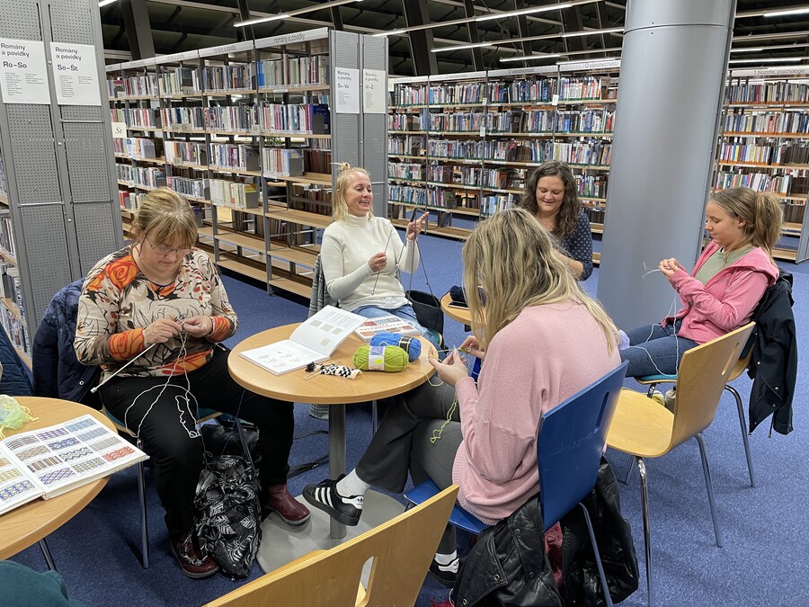 Plakát Pletení je zábava