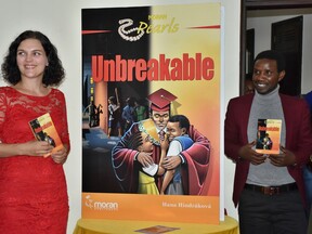 Hana Hindráková a Joseph Njoro Njoroge, hlavní hrdina knihy Unbreakable