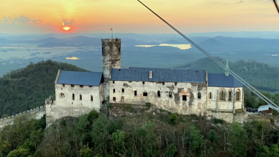 Plakát Bezděz - majestátní hrad kdysi a dnes