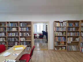 Horní Branná - interiér knihovny