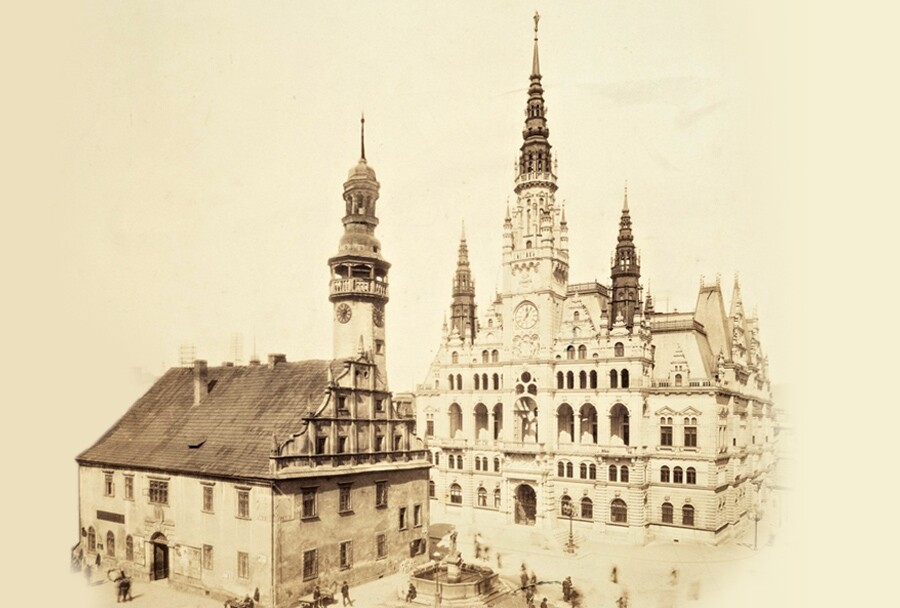 Plakát Liberecká radnice - architektura jako kolbiště nacionalismu