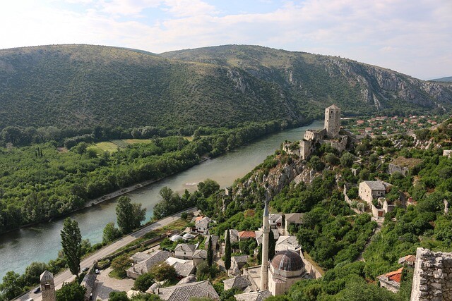 Plakát Bosna a Hercegovina - krásná a vzdálená